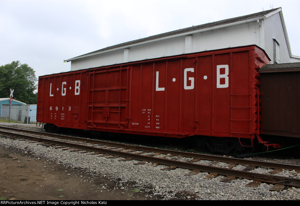 LGB Trains Boxcars 6913